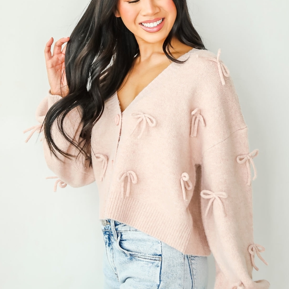 Elegant Pink Bow-Detail Cardigan - Picture 7 of 10